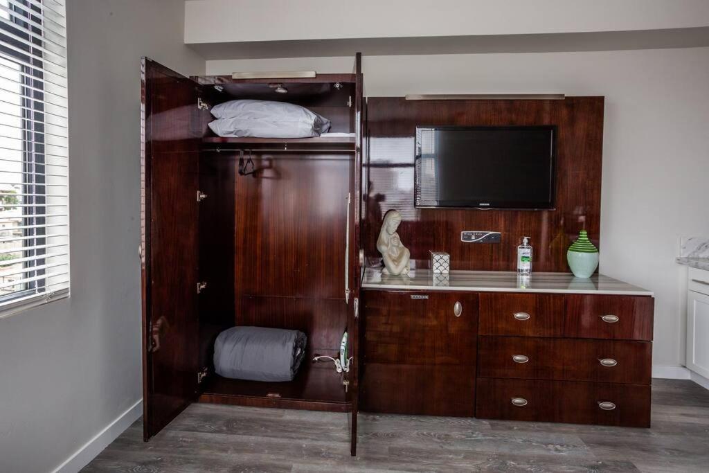 Cali King Size One Bedroom Luxurious Suite In Dtsd San Diego Eksteriør bilde